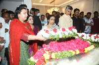 Chandrababu Family Pay Homage to Taraka Ratna